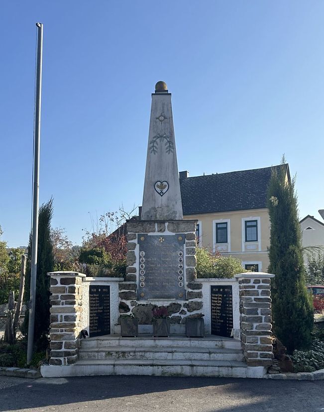 Kriegerdenkmal Tiefenfucha / BM Pfarre Brunnkirchen